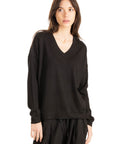 Everyday V-Neck Pullover - Black