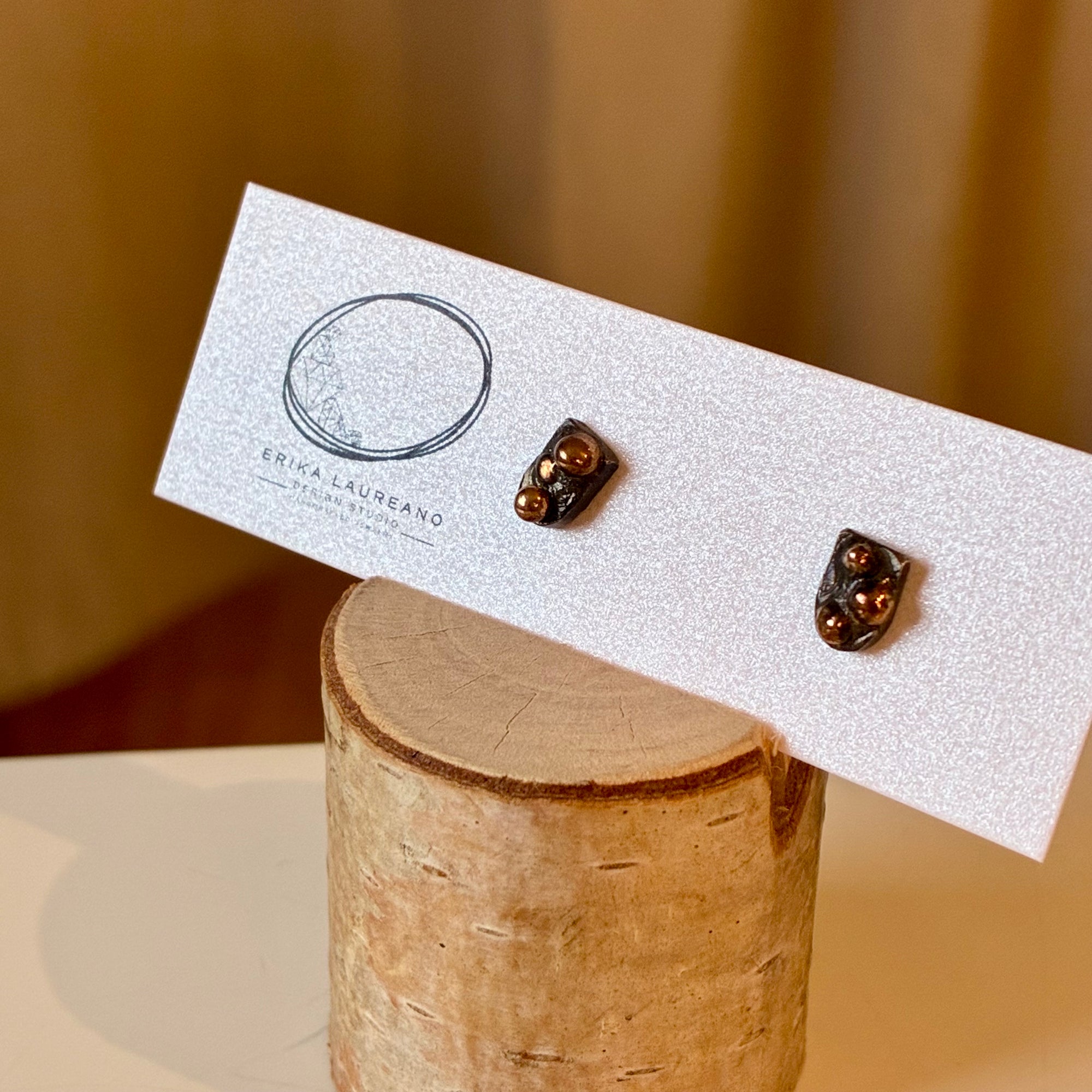 EL026-20 Tab Studs