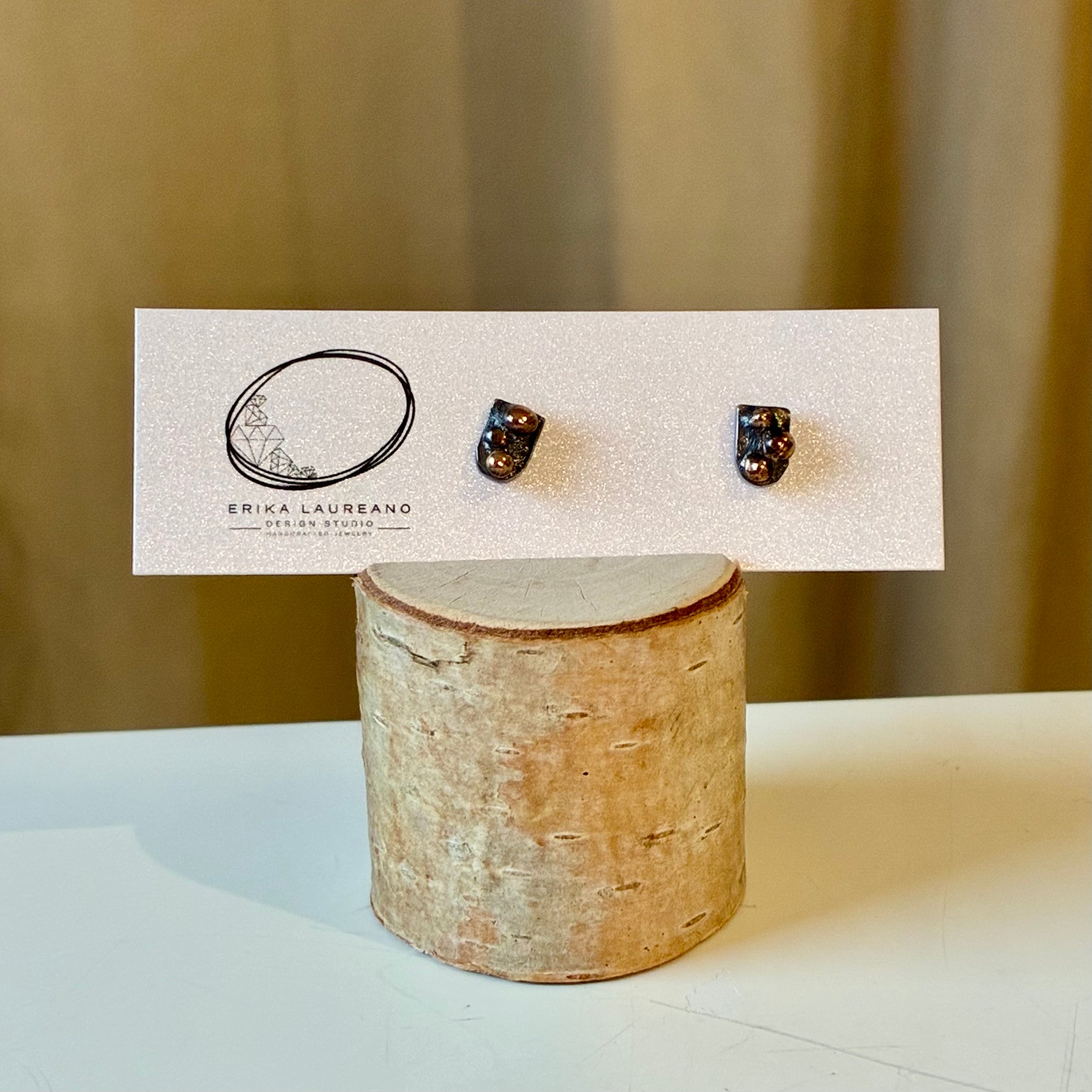 EL026-20 Tab Studs