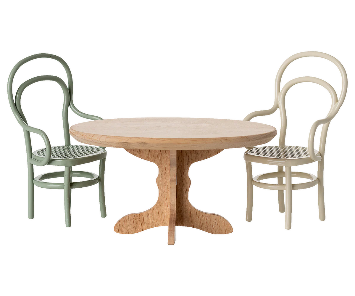 Oval Dining Table, Mouse - Nature