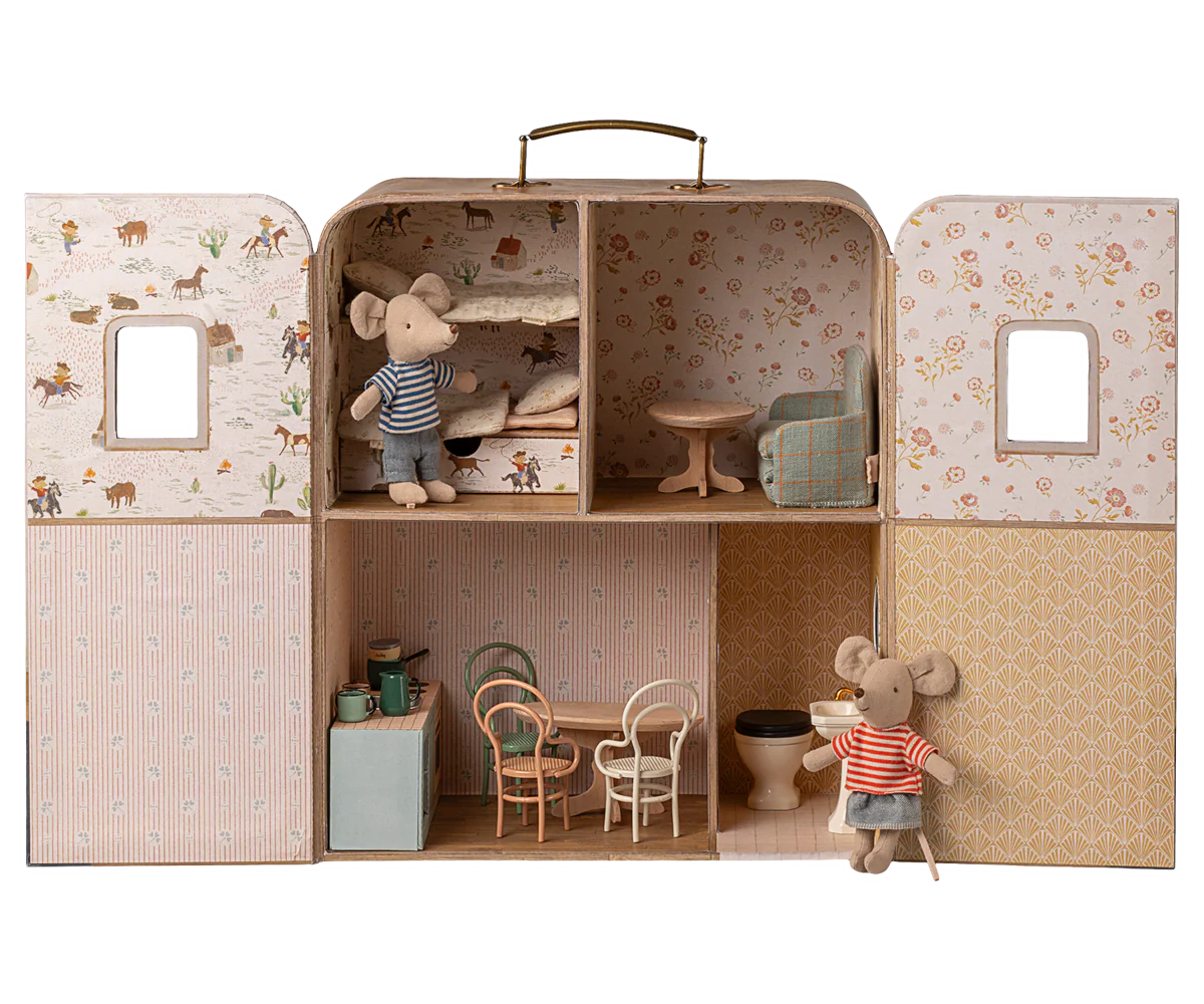 SuitCasa, Little Brother &amp; Sister Mouse