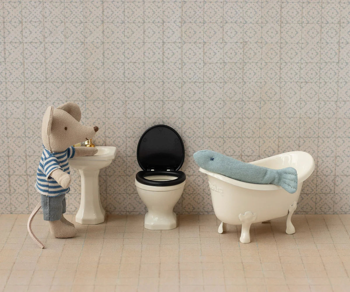 Water Closet, Mouse - Off White