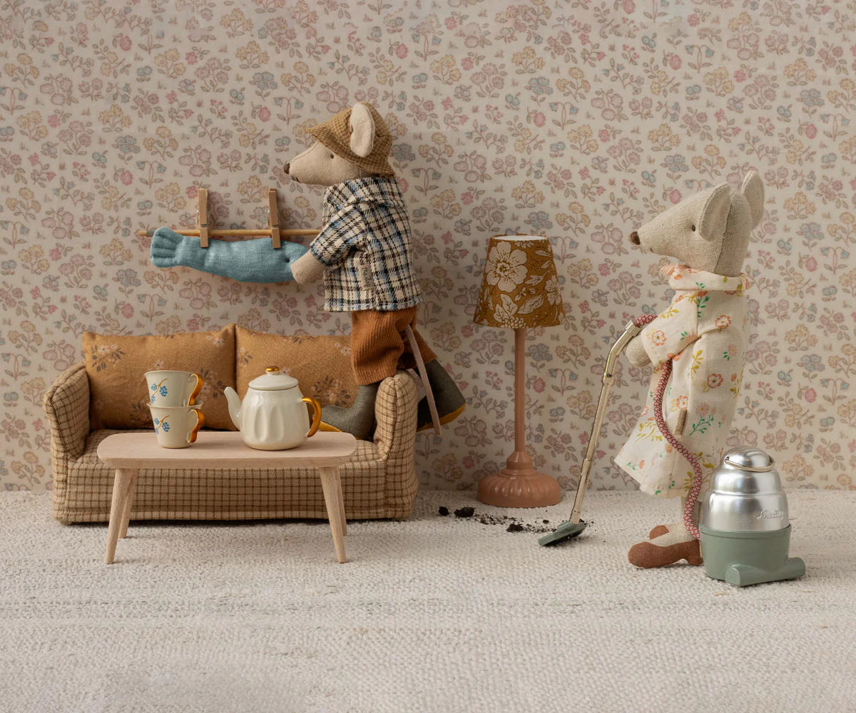 Coffe Table, Mouse - Nature