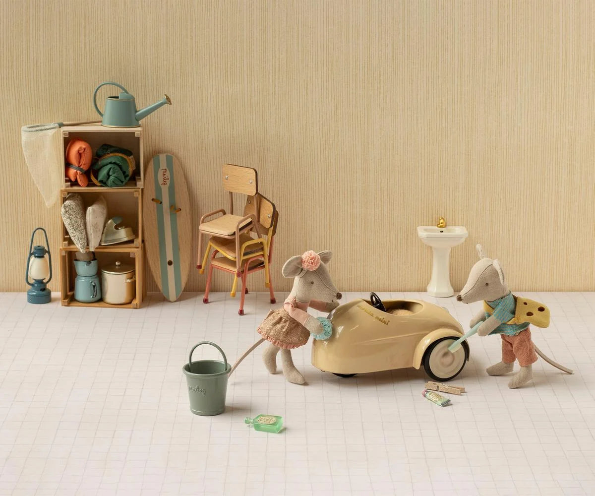 Mouse Car: Wheat