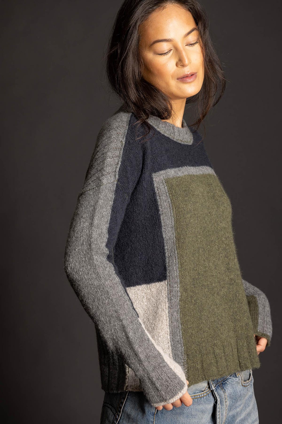 Dreamy Cashmere Block Crew - Thunder/Moss