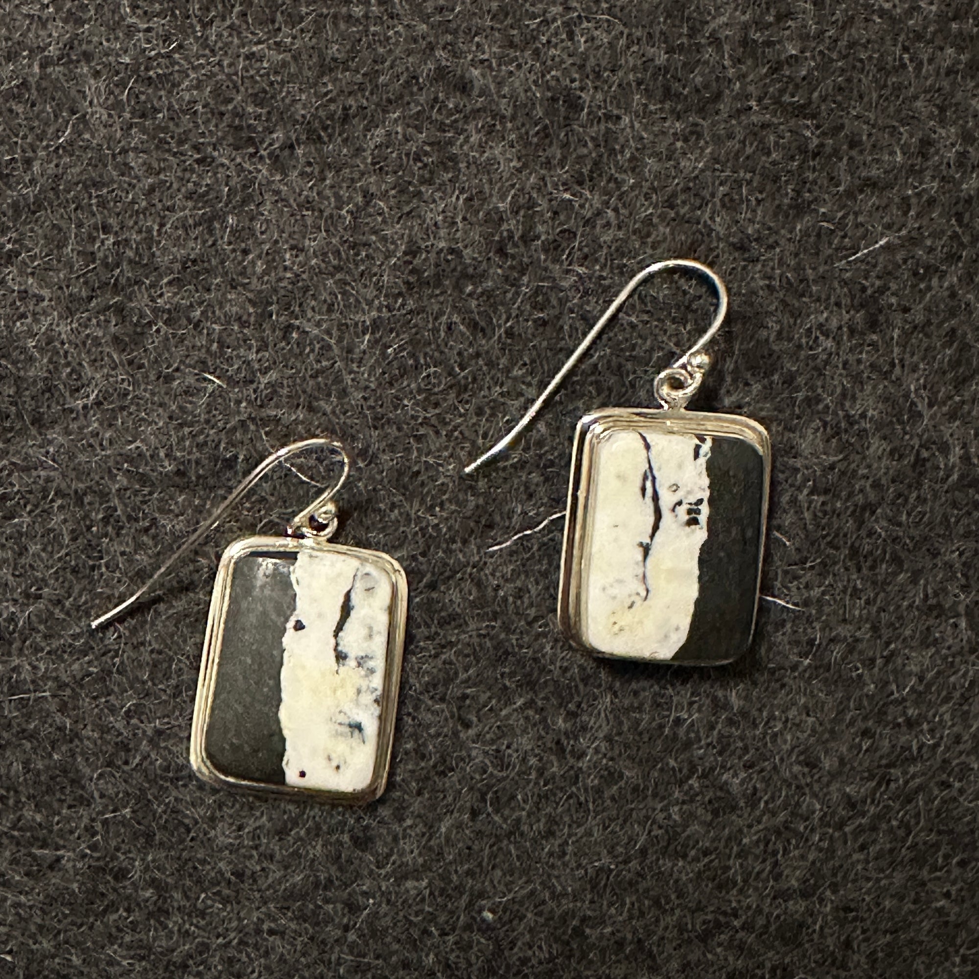 White Buffalo SS Earrings - Vertical
