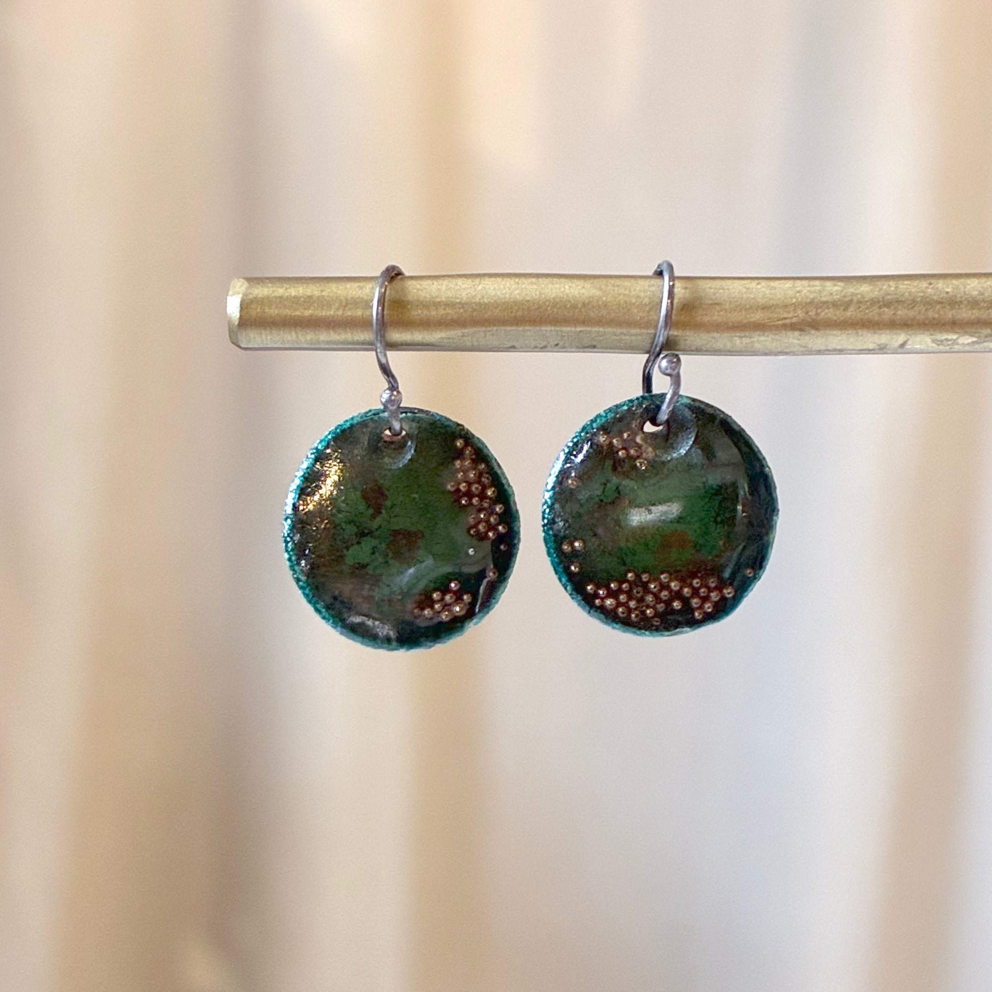 EL026-30 Green/Copper Resin Earrings