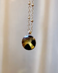 EL026-17 Black/Gold Resin Necklace